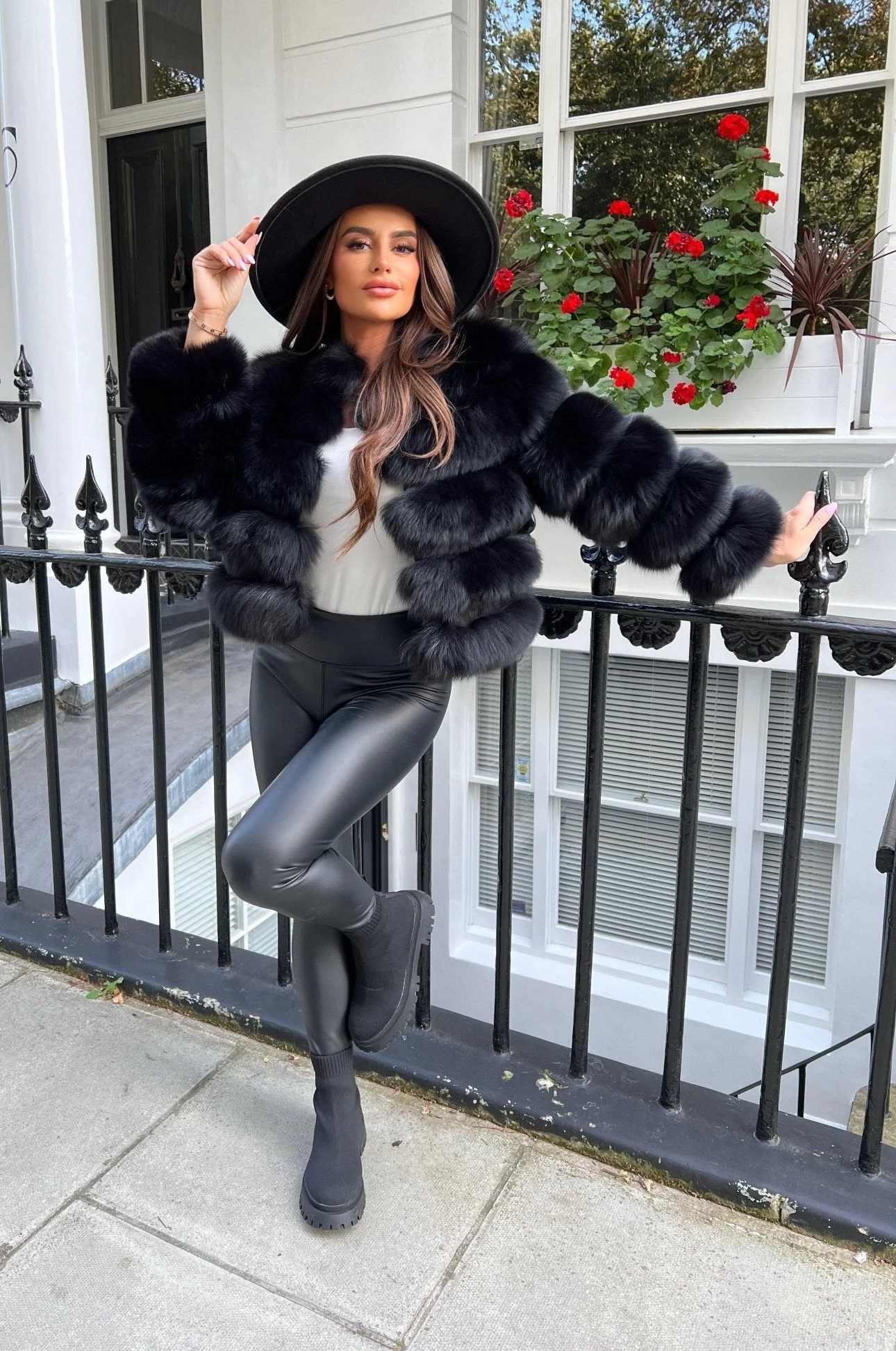black-luxury-fur-5-row-cropped-sleeve-jacket-928565